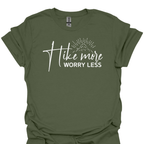 T-Shirt Military Green / S Hike More, Worry Less – Mountain Adventure T-Shirt