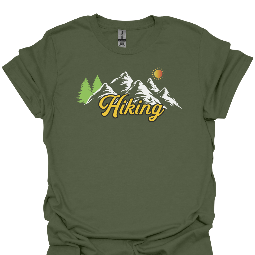 T-Shirt Military Green / S Hiking – Scenic Mountain & Pines Adventure T-Shirt 🌄