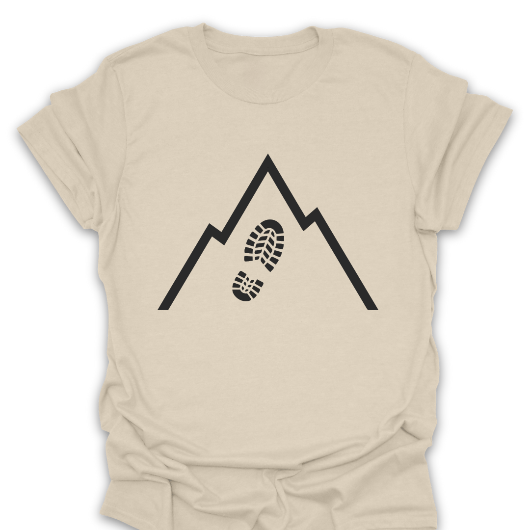 T-Shirt Natural / S Hike the Mountain Graphic T-Shirt